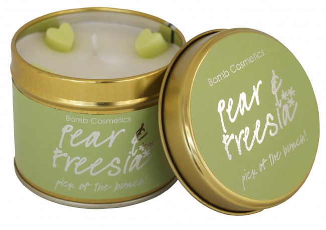 Lumanare parfumata Pear & Freesia, Bomb Cosmetics