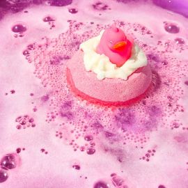 Bila baie Pink Ducky cu jucarie Bomb Cosmetics 160 g